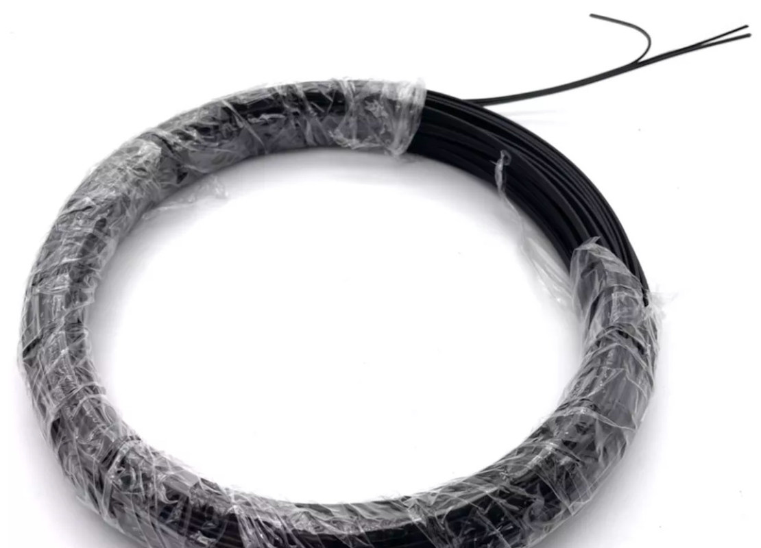 Kabel światłowodowy GJYXCH Butterfly Jednomodowy G652D 1 - 8 rdzeniowy wzmocniony metalowym drutem stalowym