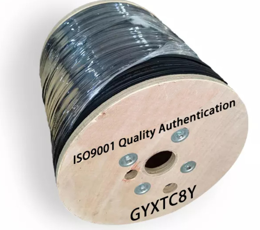 GYXTC8Y Zewnętrzny kabel światłowodowy Fig8 2 4 6 8 12 Rdzeń anteny z drutu stalowego Element wytrzymałościowy
