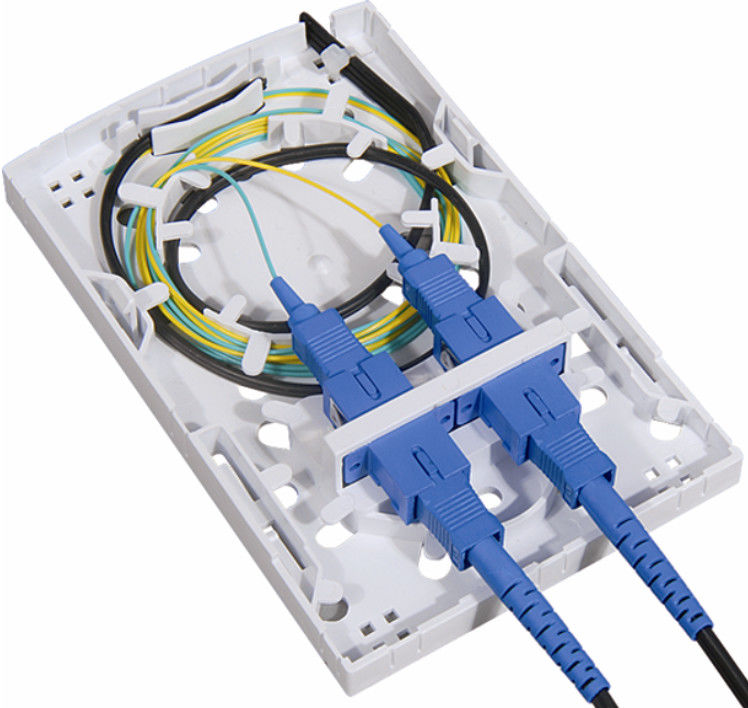 FTTH 2 rdzenie Światłowodowa skrzynka przyłączeniowa PC ABS 2 szt. Adaptery SC wewnątrz lub na zewnątrz