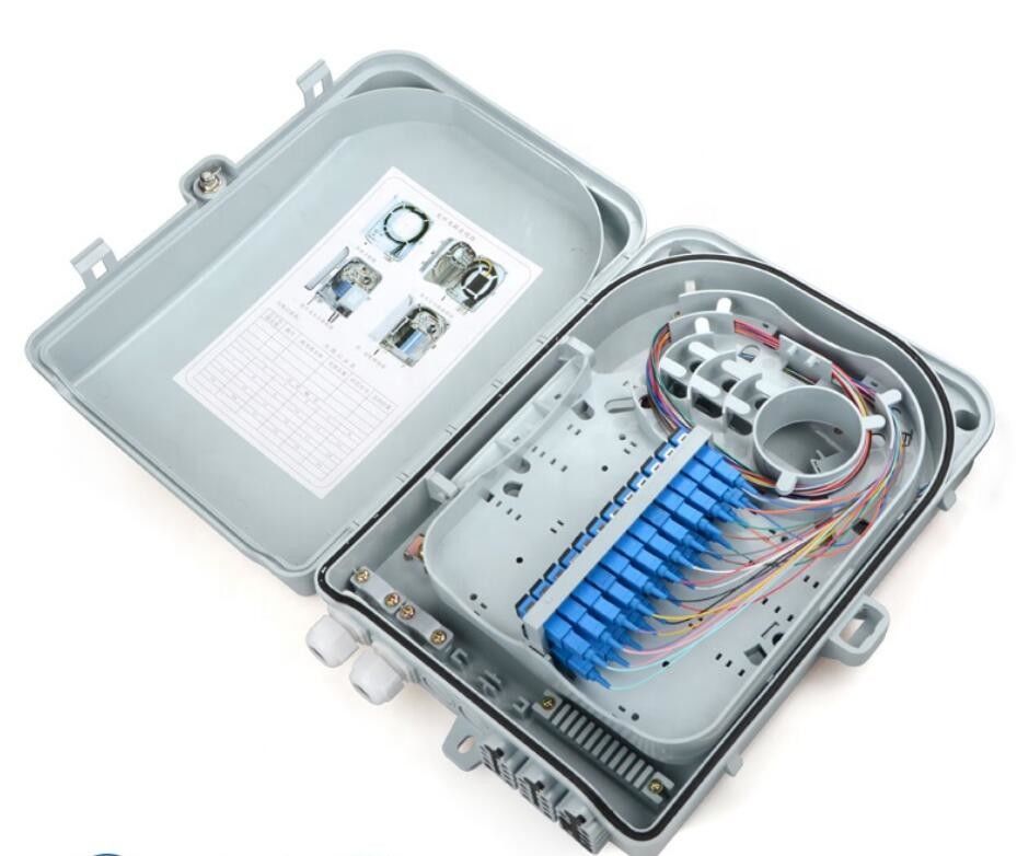 Światłowodowe pudełko ścienne 1:16 Rozdzielacz kasetowy lub 24-rdzeniowe pigtaile i adaptery FTTH FDB Box