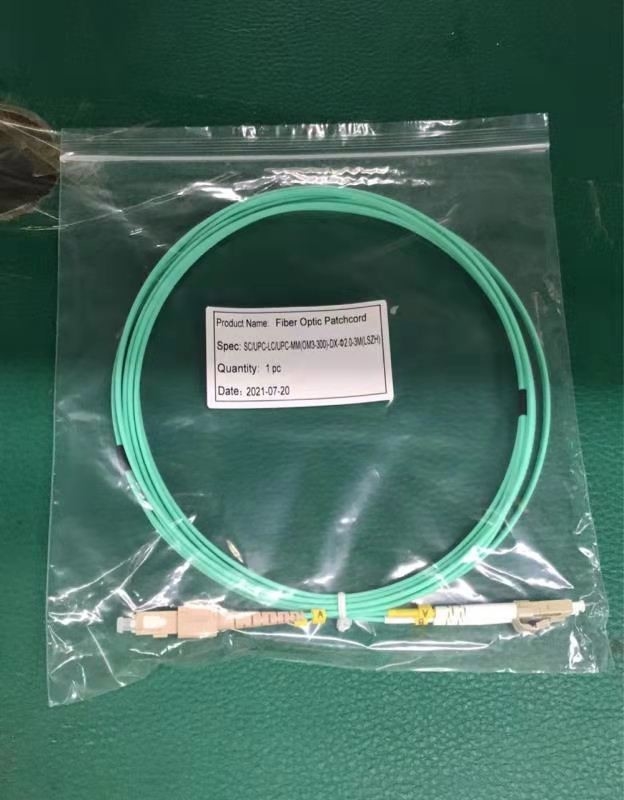 Patchcord światłowodowy SC LC OM3 300 Duplex LSZH Jacket Aqua Color